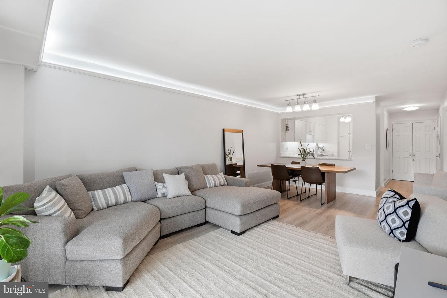 2320 Wisconsin Avenue NW #216 photo 6