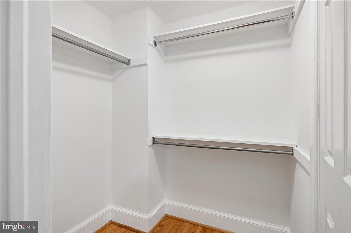 523 8th Street NE #302 photo 35