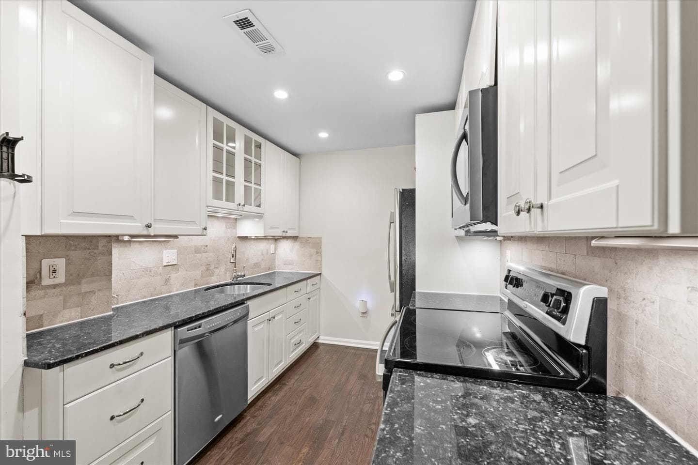 1105 Harvard Street NW #f photo 6