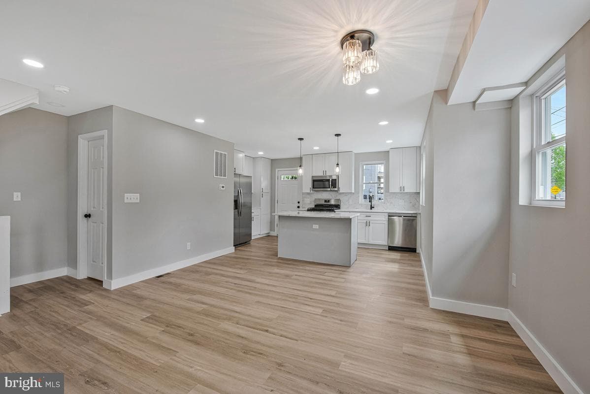 823 46th Street NE photo 12