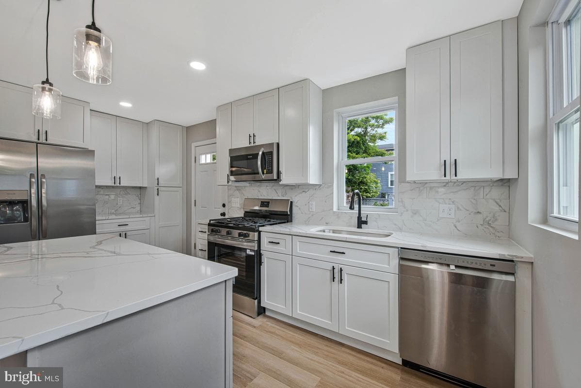 823 46th Street NE photo 15