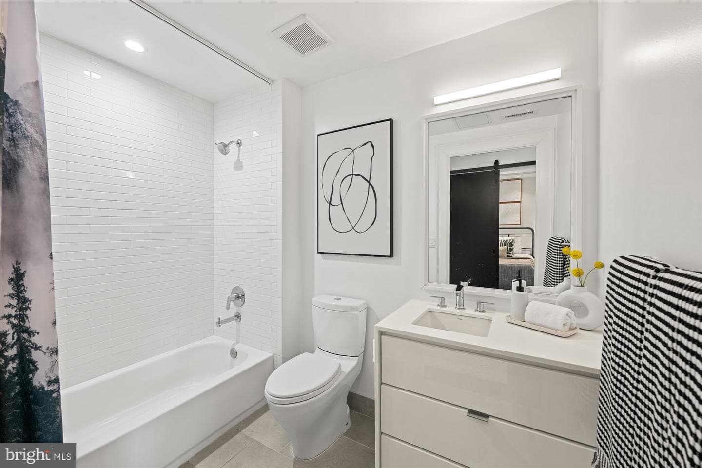 1011 M Street NW #506 photo 16