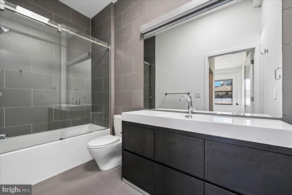 1111 W Street NW #12 photo 24
