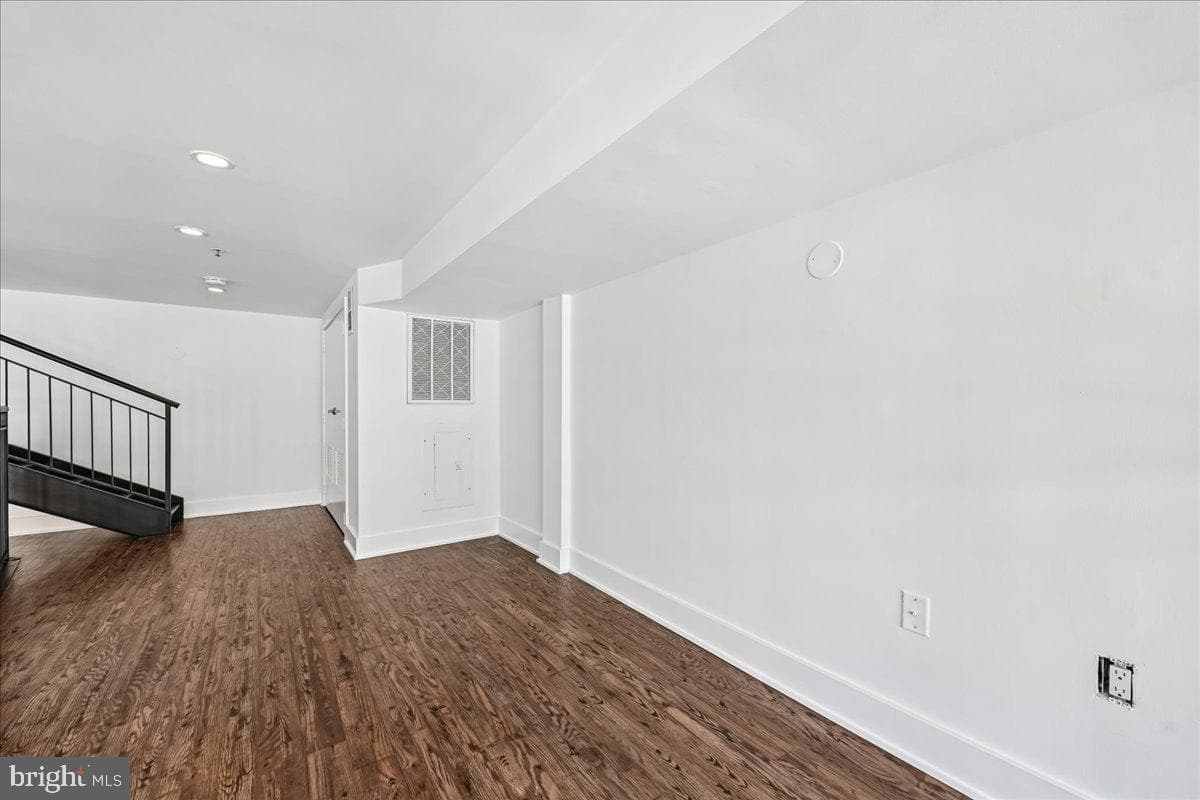1111 W Street NW #12 photo 30