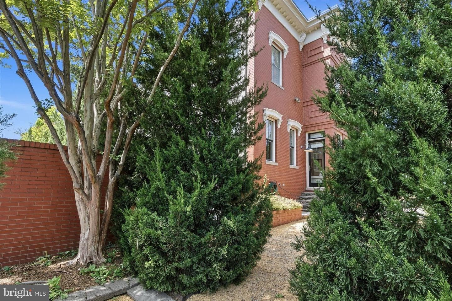 419 G Street SE photo 73