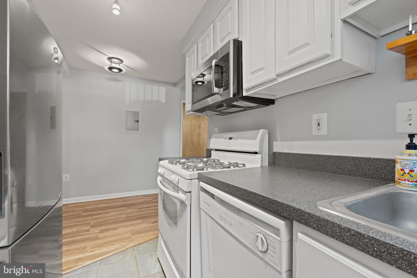 1627 Massachusetts Avenue SE #t1 (#b1) photo 13