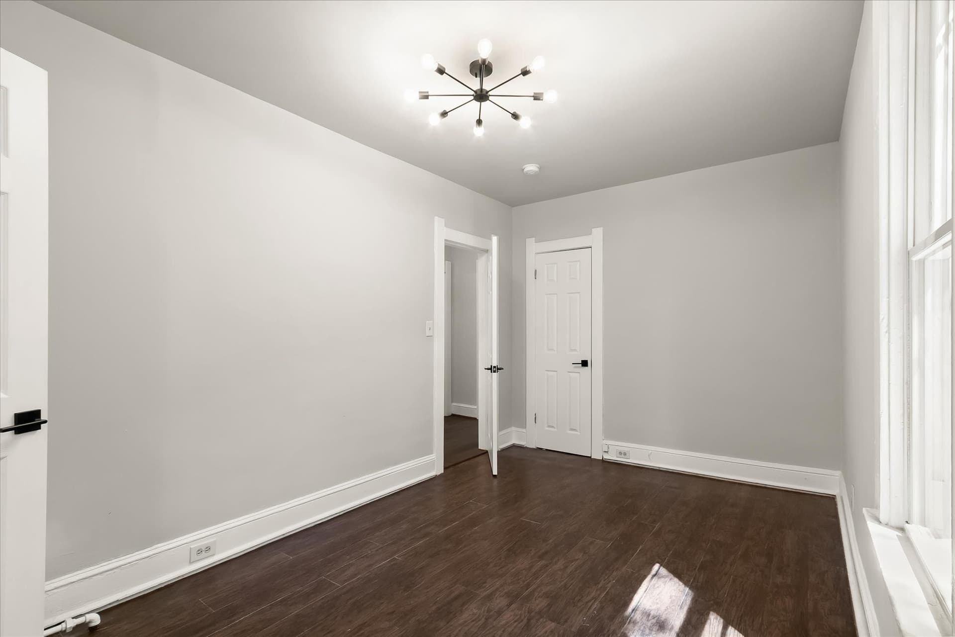 1403 Newton Street NE photo 22
