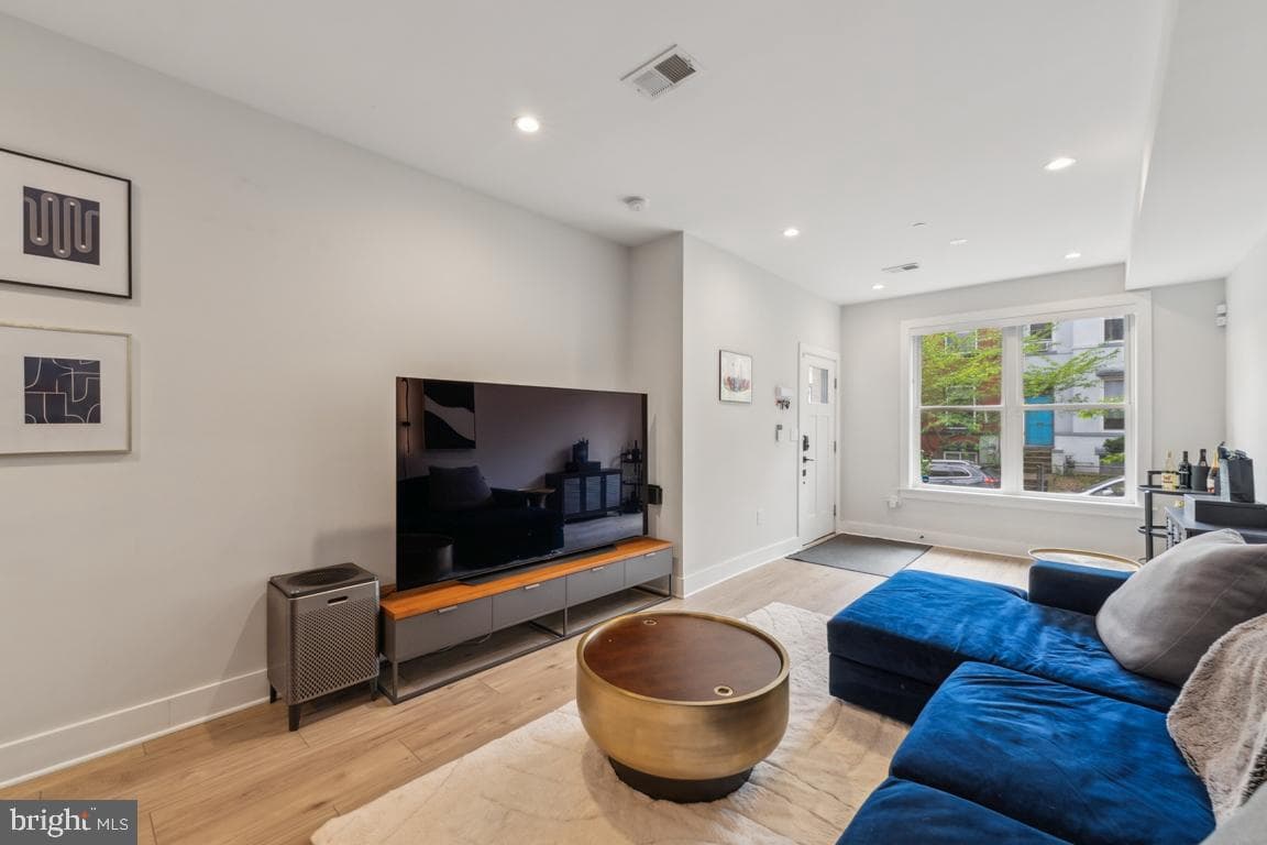1485 Monroe Street NW #1 photo 6