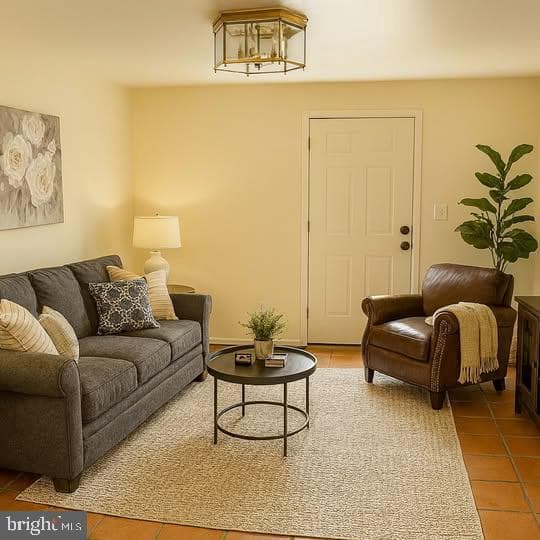 1822 Bruce Place SE photo 2