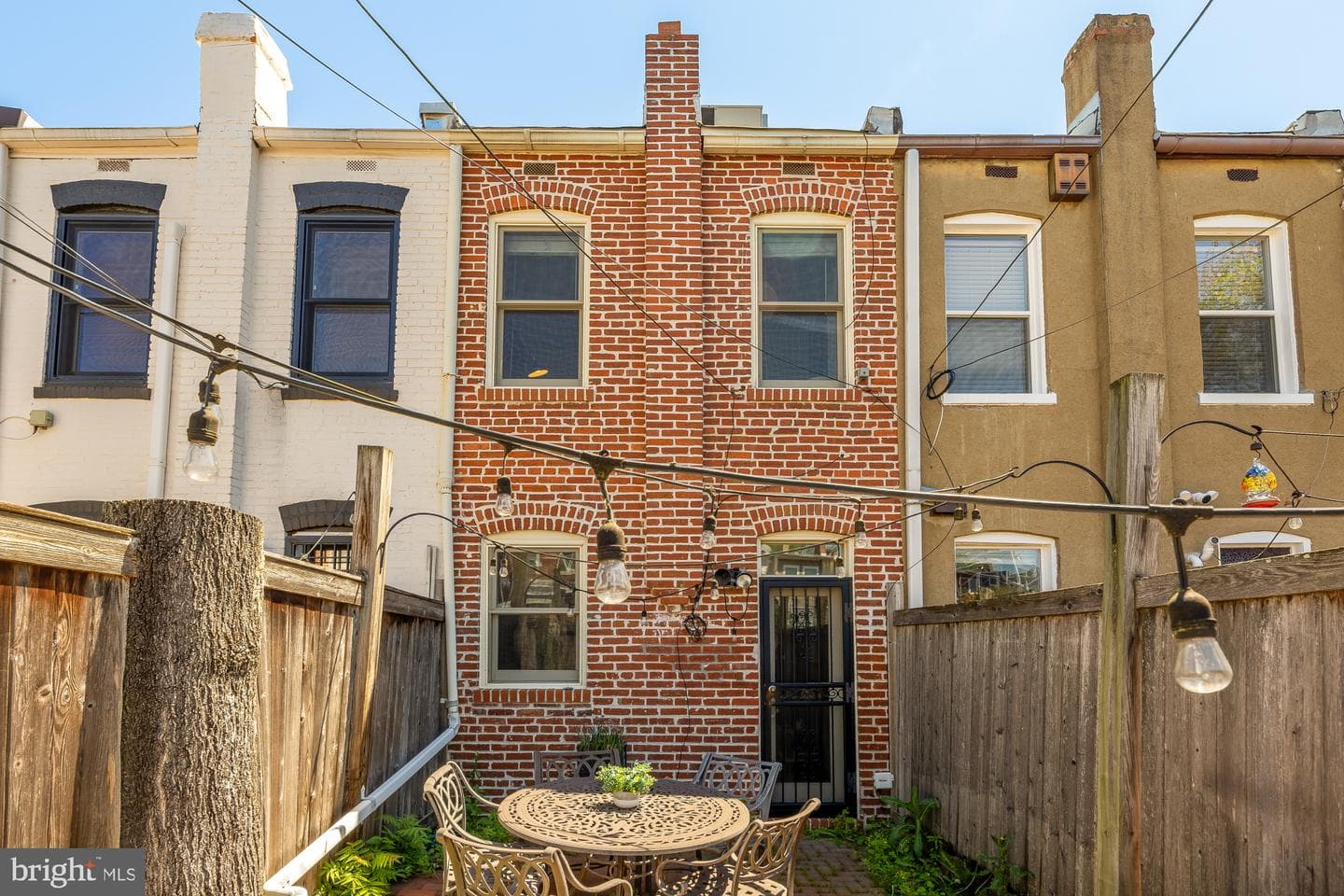 260 Warren Street NE photo 12