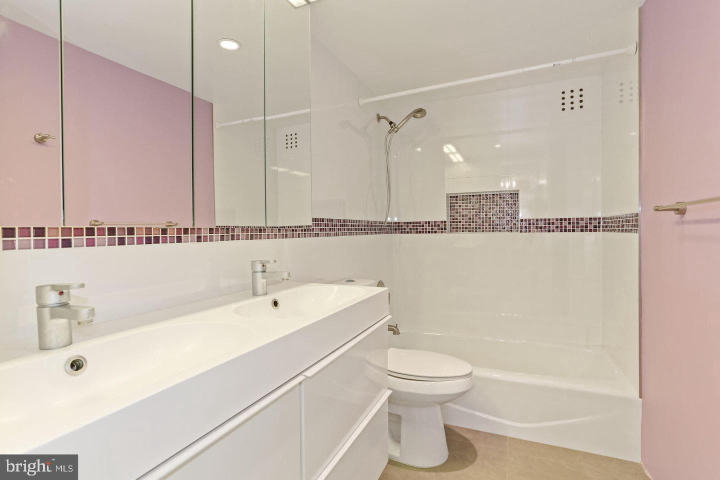 4201 Cathedral Avenue NW #215w photo 21