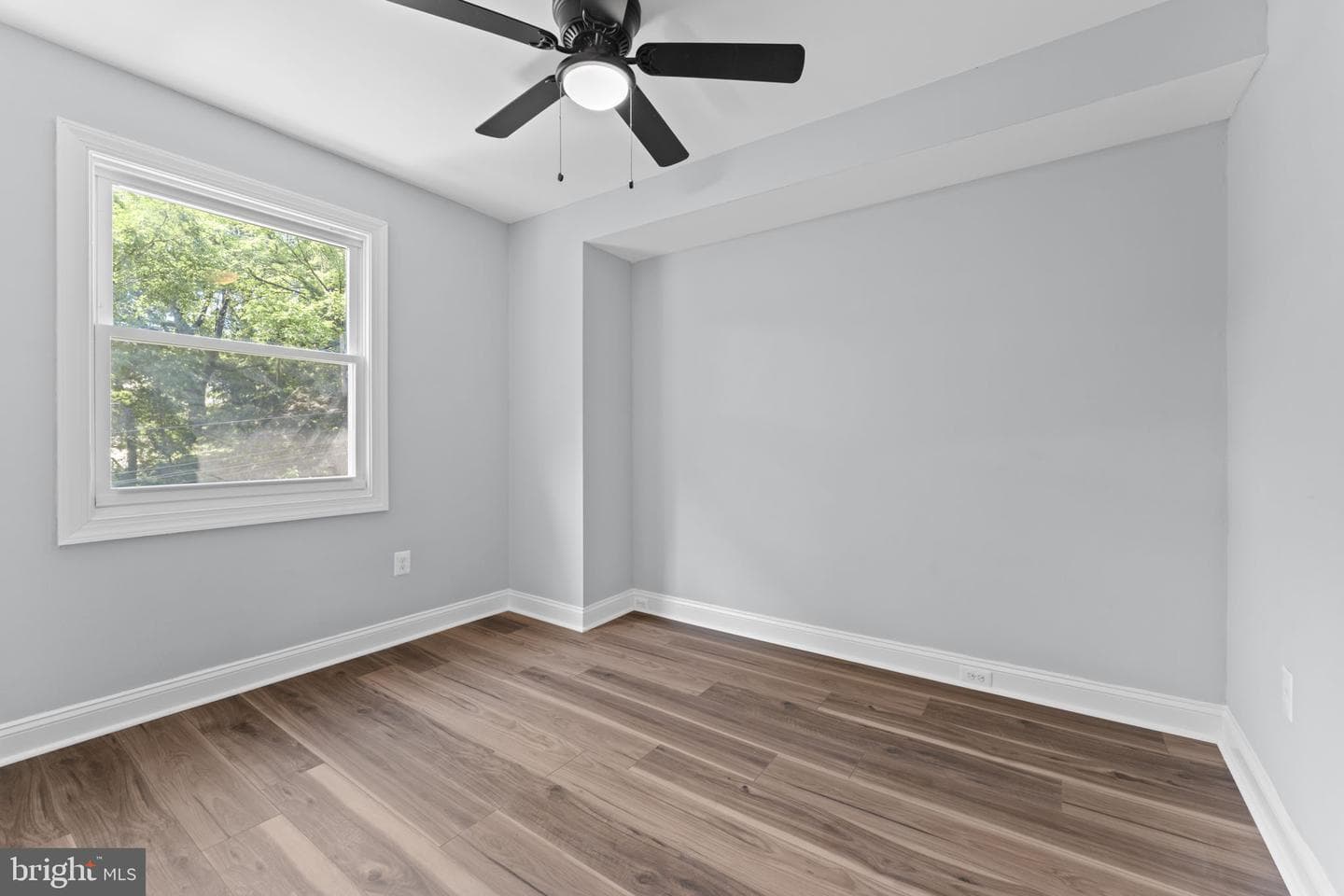 1447 Bangor Street SE photo 8
