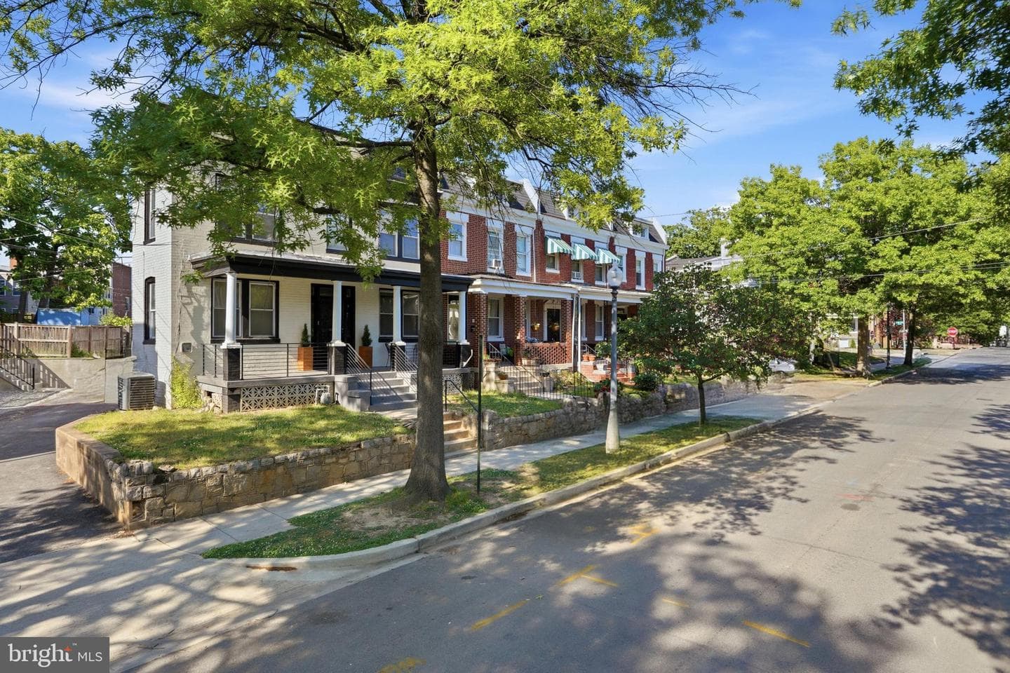517 Taylor Street NW photo 2