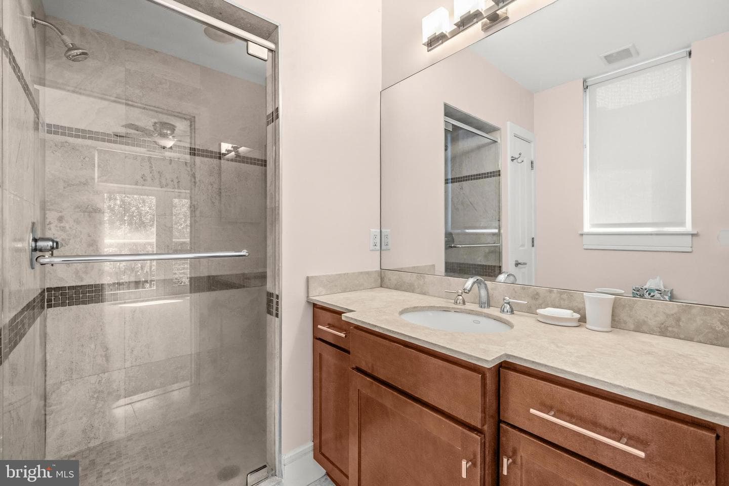 1654 Euclid Street NW #205 photo 18