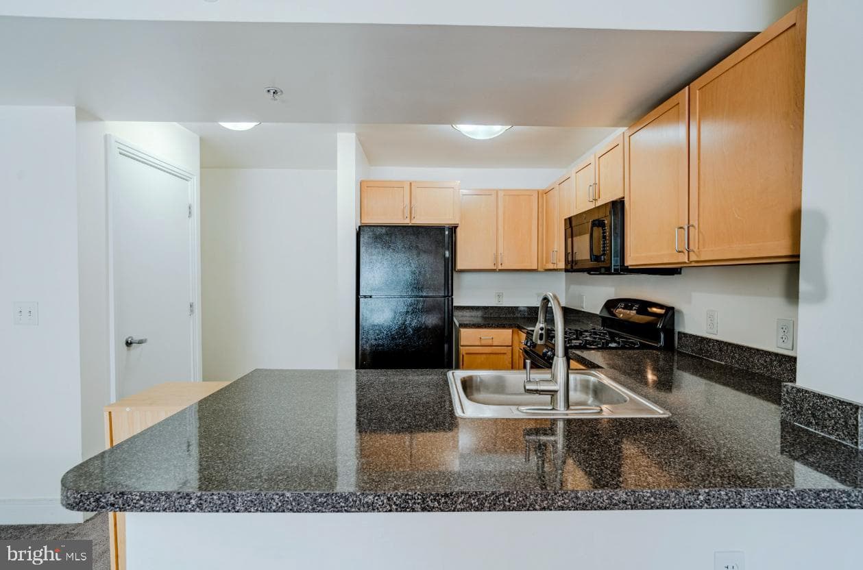 800 4th Street SW #s501 photo 3