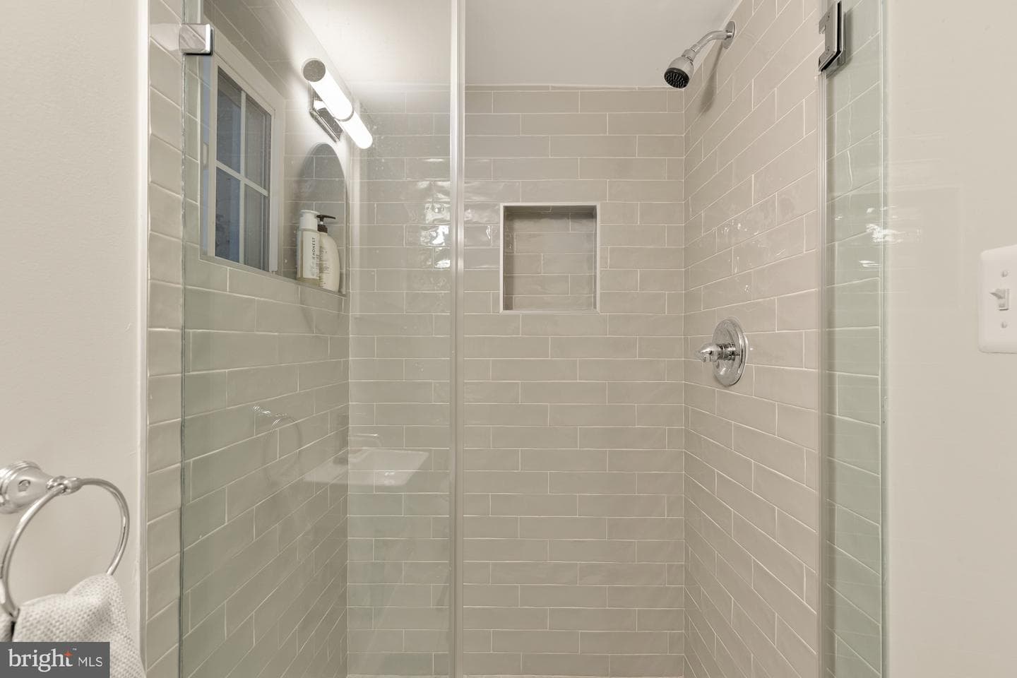 1626 Hobart Street NW photo 55