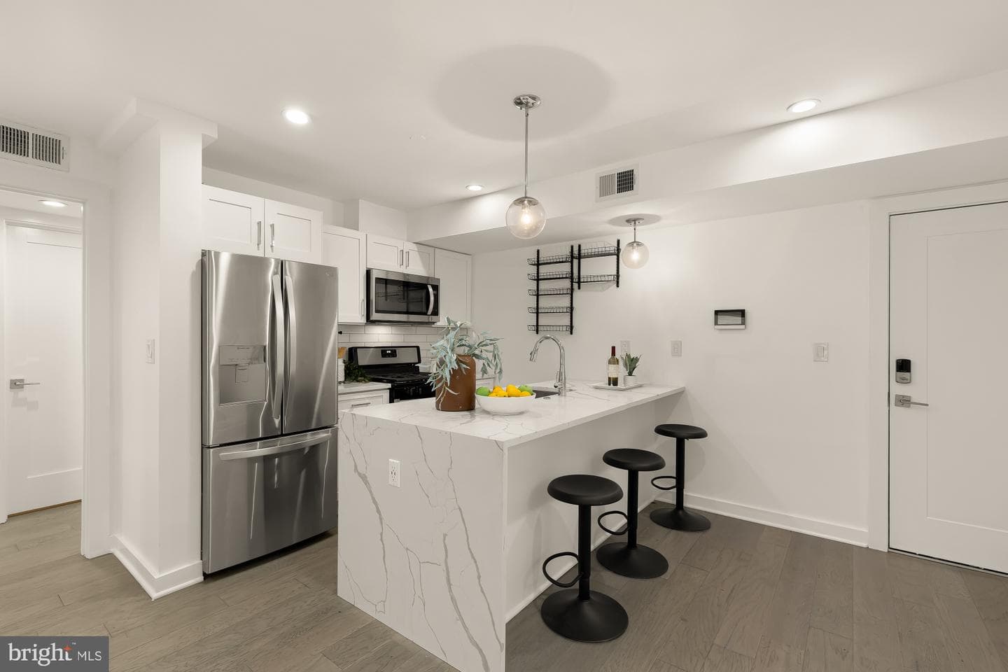 1019 17th Place NE #1 photo 3