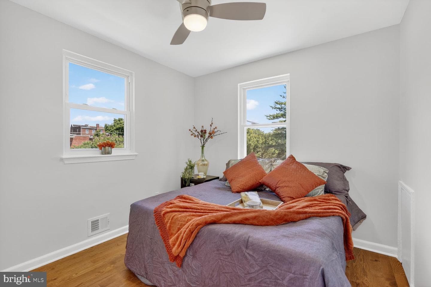 5821 5th Street NE photo 13