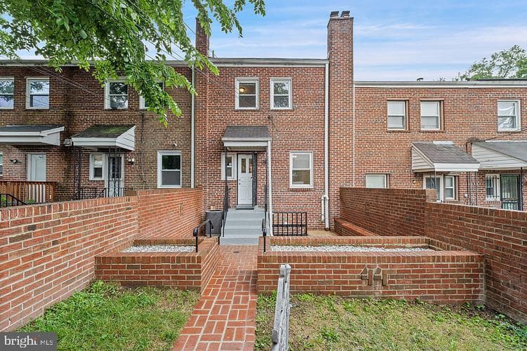 44 Crittenden Street NE photo 33