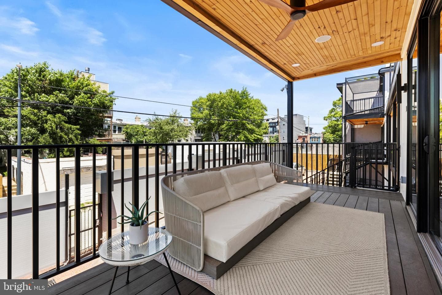 733 Euclid Street NW #303 photo 26