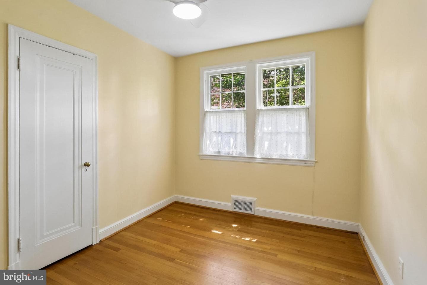 1430 Whittier Street NW photo 41