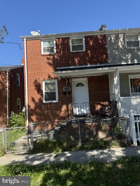 486 Burbank Street SE