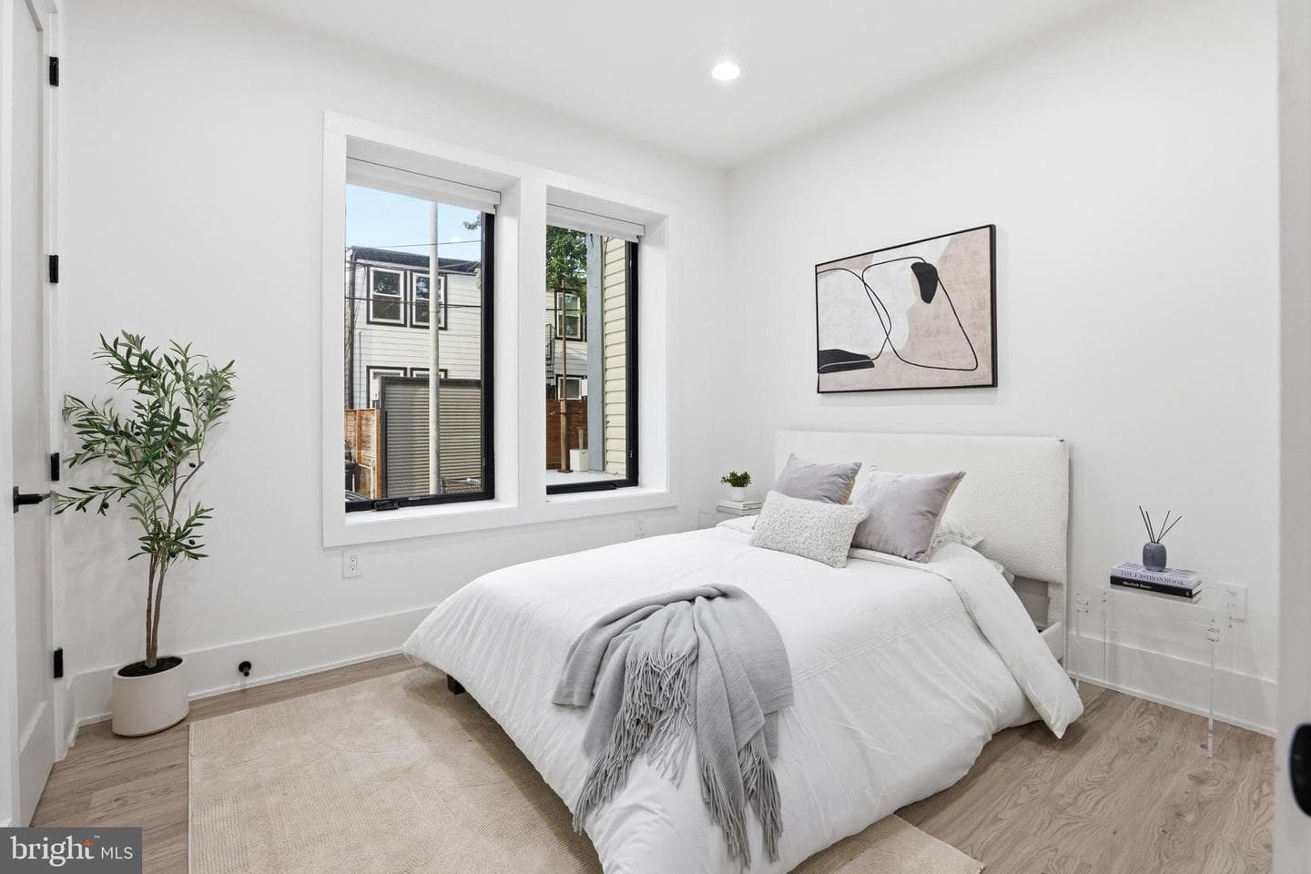 1140 Oates Street NE #101 photo 14
