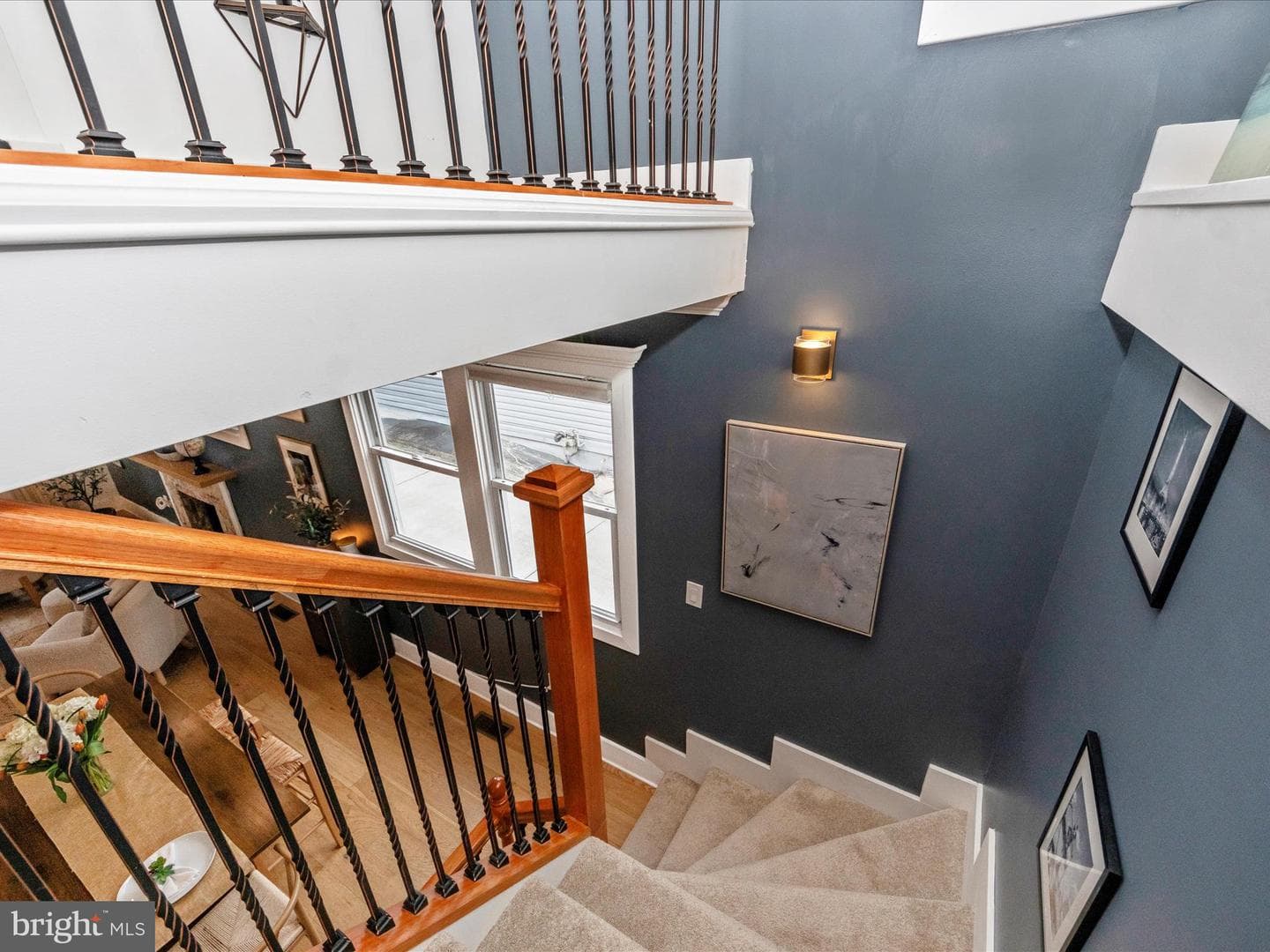 3016 Thayer Street NE photo 27