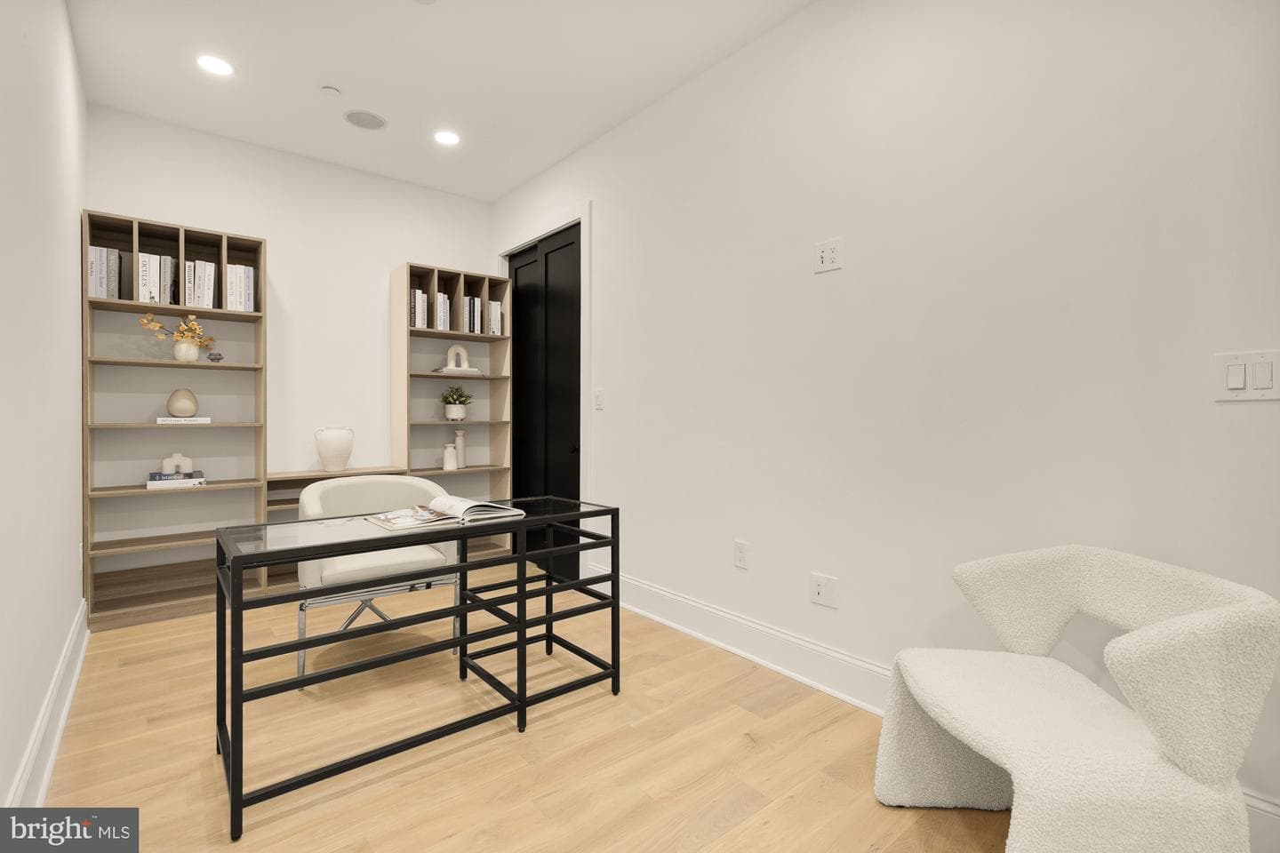 733 Euclid Street NW #104 photo 25