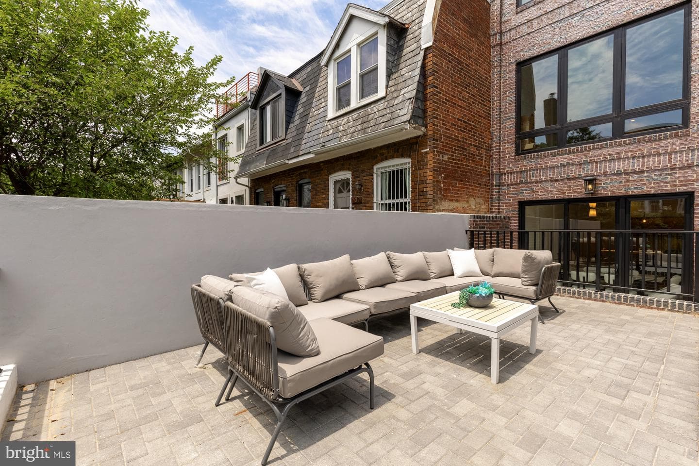 733 Euclid Street NW #104 photo 5