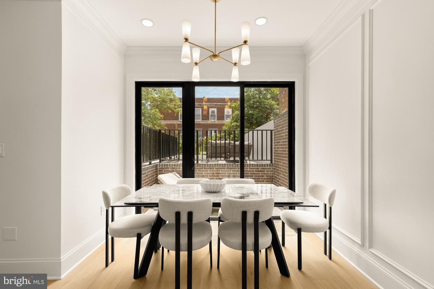 733 Euclid Street NW #104 photo 9