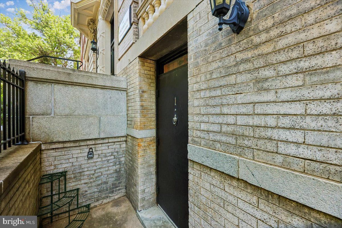 1735 New Hampshire Avenue NW #1 photo 8