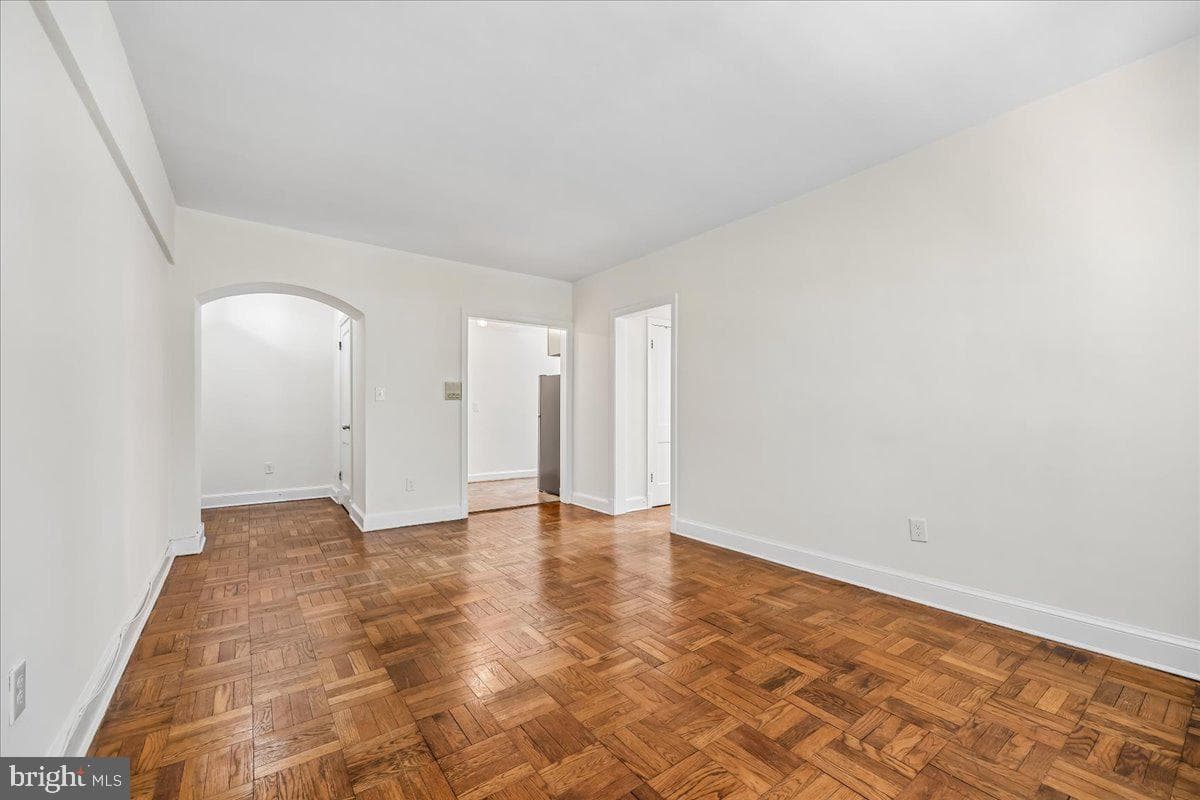 4481 Macarthur Boulevard NW #204 photo 16