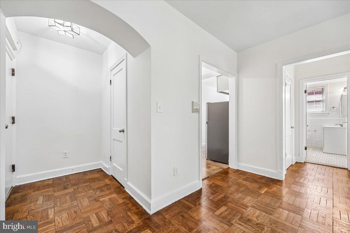 4481 Macarthur Boulevard NW #204 photo 5