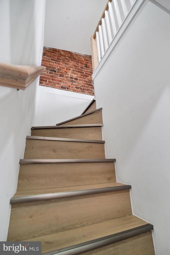 518 Randolph Street NW photo 31