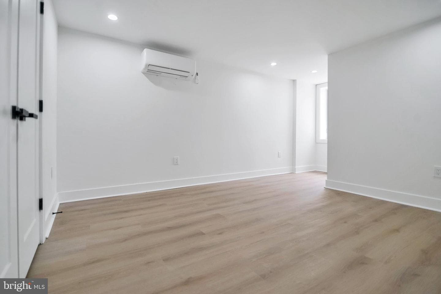 518 Randolph Street NW photo 40