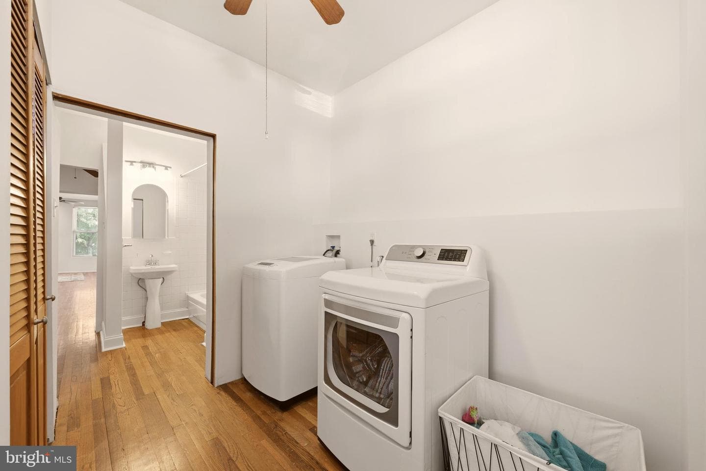 1402 Perry Place NW photo 11
