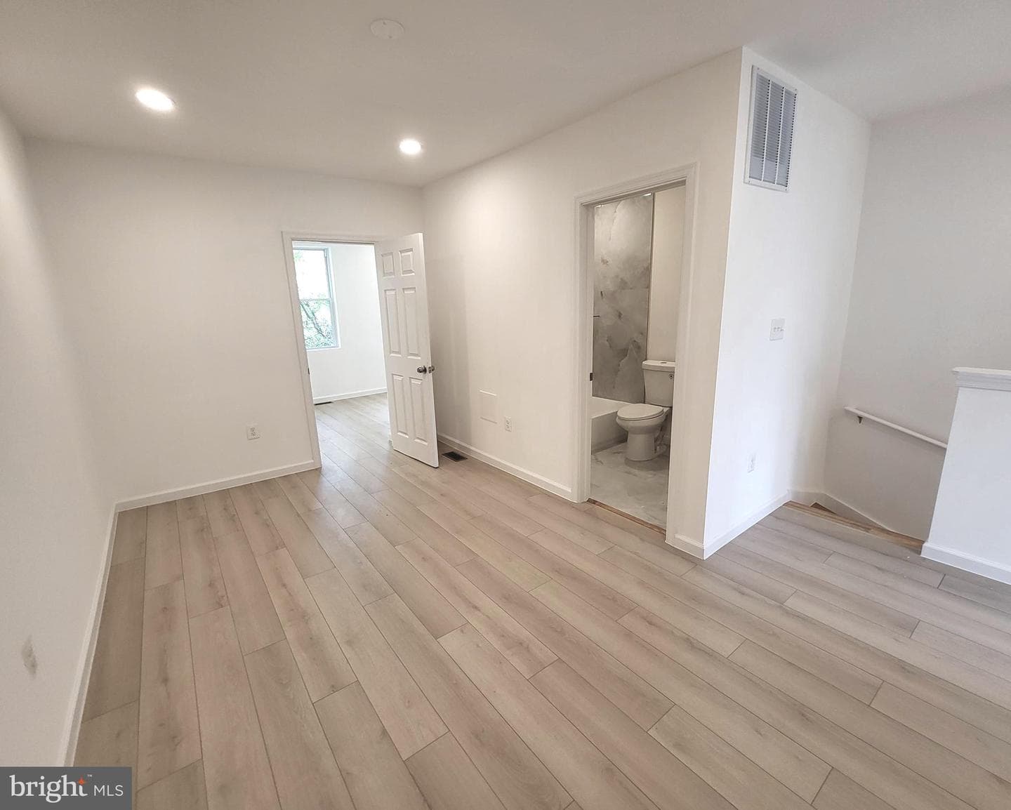 562 24th Street NE photo 16