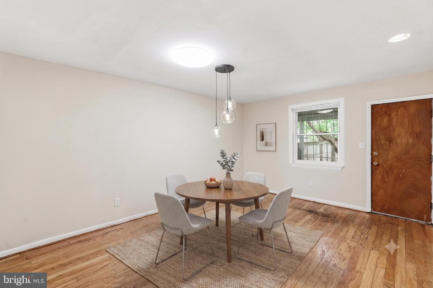1235 16th Street NE photo 3