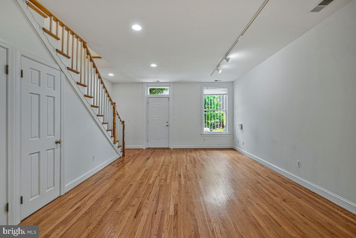 1233 4th Street NW photo 10