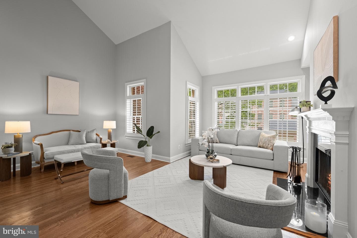 4050 Mansion Drive NW photo 3