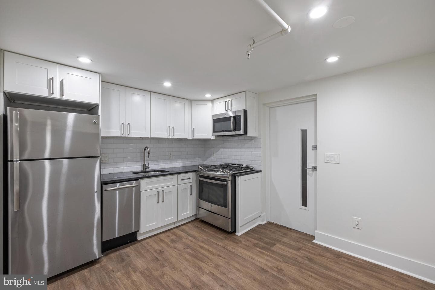1514 Newton Street NW #b2 photo 4