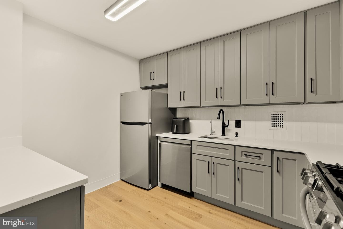 3001 Veazey Terrace NW #709 photo 13