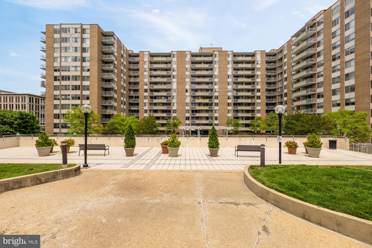 3001 Veazey Terrace NW #709 photo 43