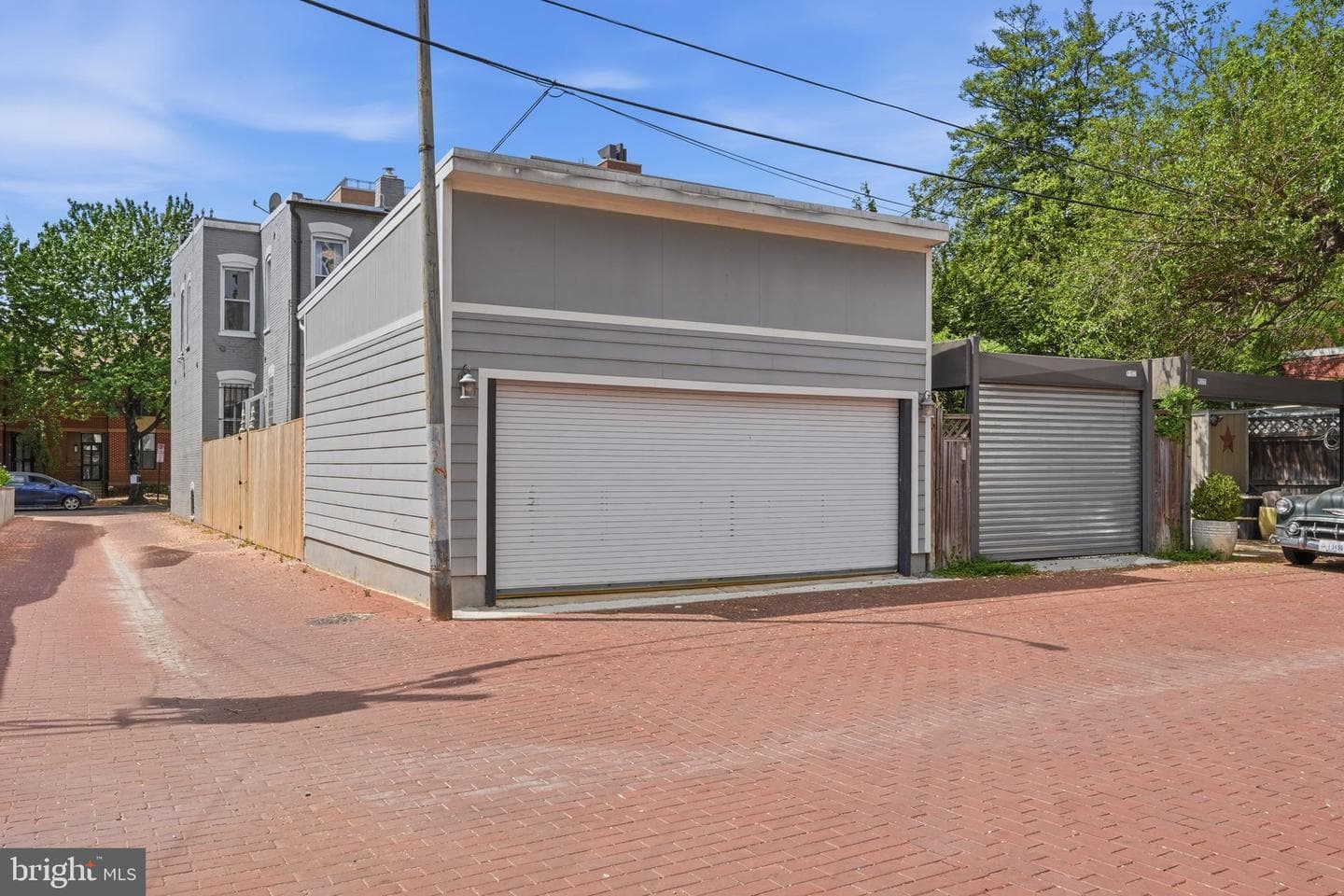 721 10th Street NE photo 2