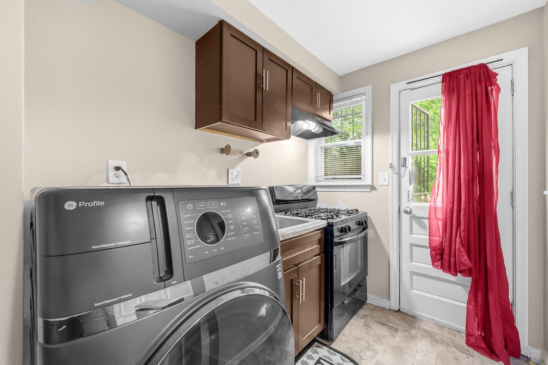 4960 Just Street NE photo 11