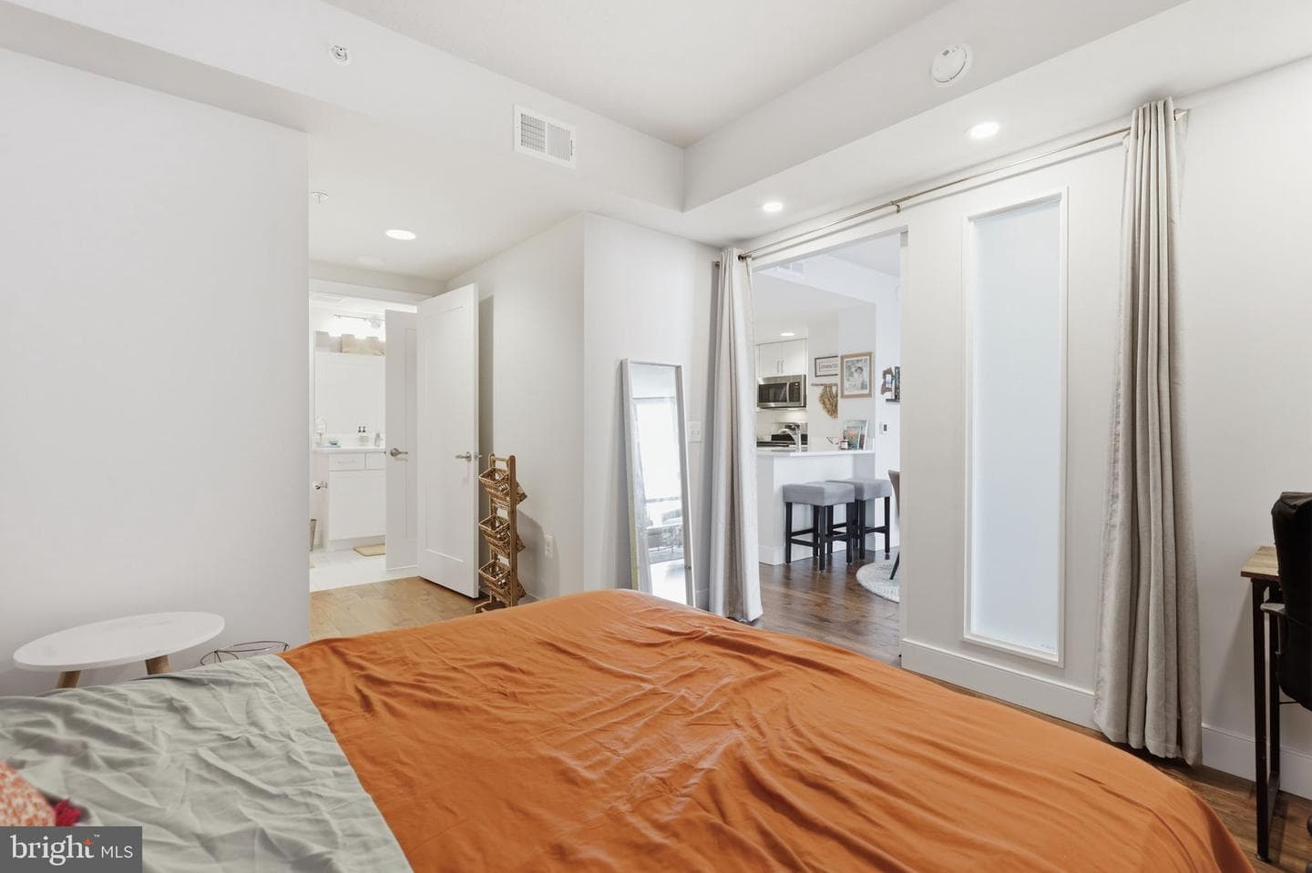 50 Florida Avenue NE #819 photo 24