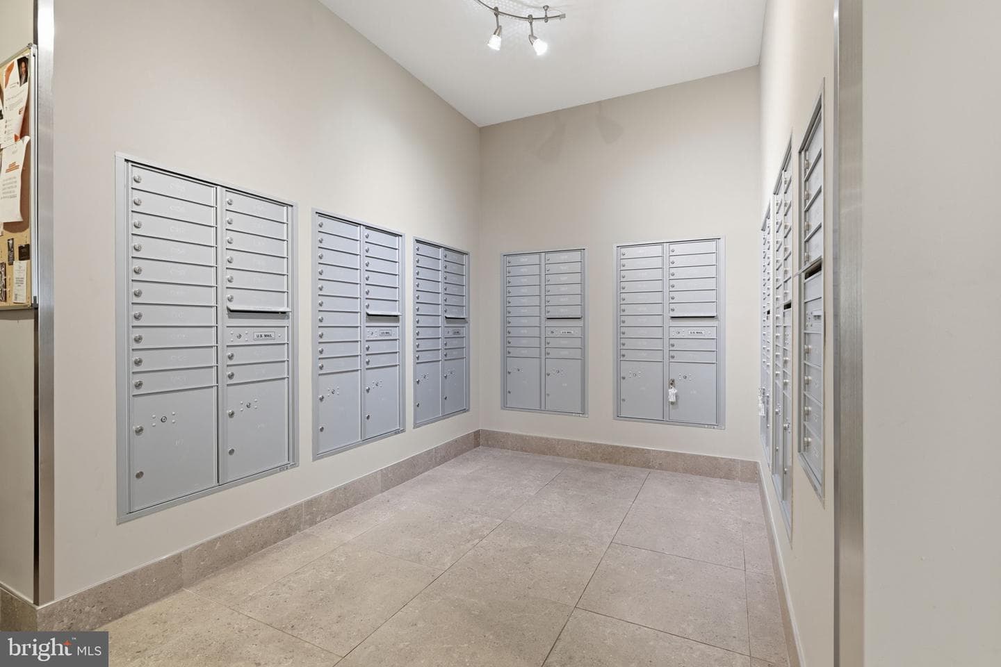 50 Florida Avenue NE #819 photo 37