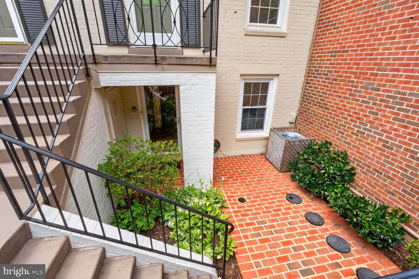 3271 Sutton Place NW #d photo 21