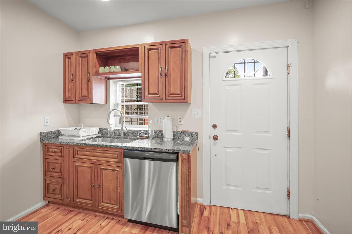 1614 6th Street NW photo 22